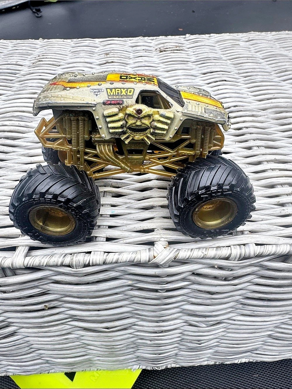 Monster Jam Max-D Gold Edition (Maximum Destruction) Monster Truck Gray & Yellow